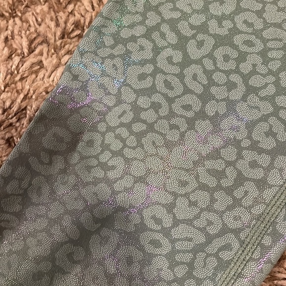 Tilyoucollapse shiny leggings - Picture 5 of 5